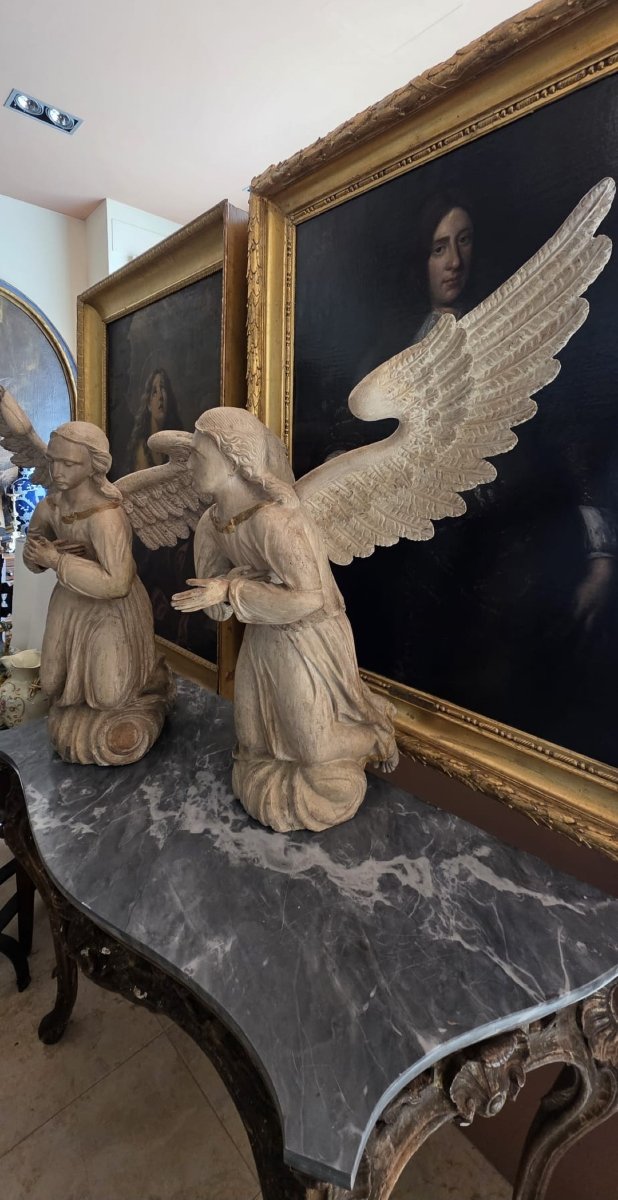 Pair Of Angels In Lacquered And Gilded Wood -photo-1