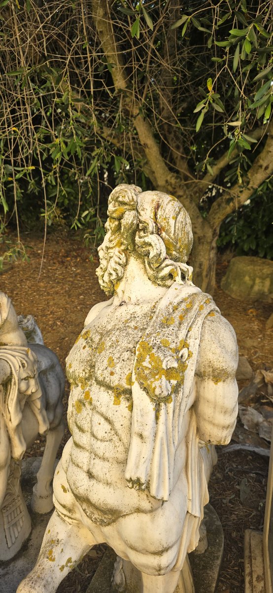 Rare paire de centaures en marbre de Carrare-photo-3