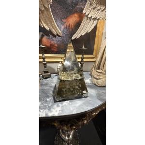 Pyramide en verre de Murano