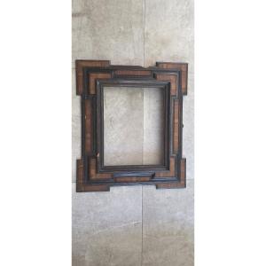 Lombard Frame With Scalloped Edges