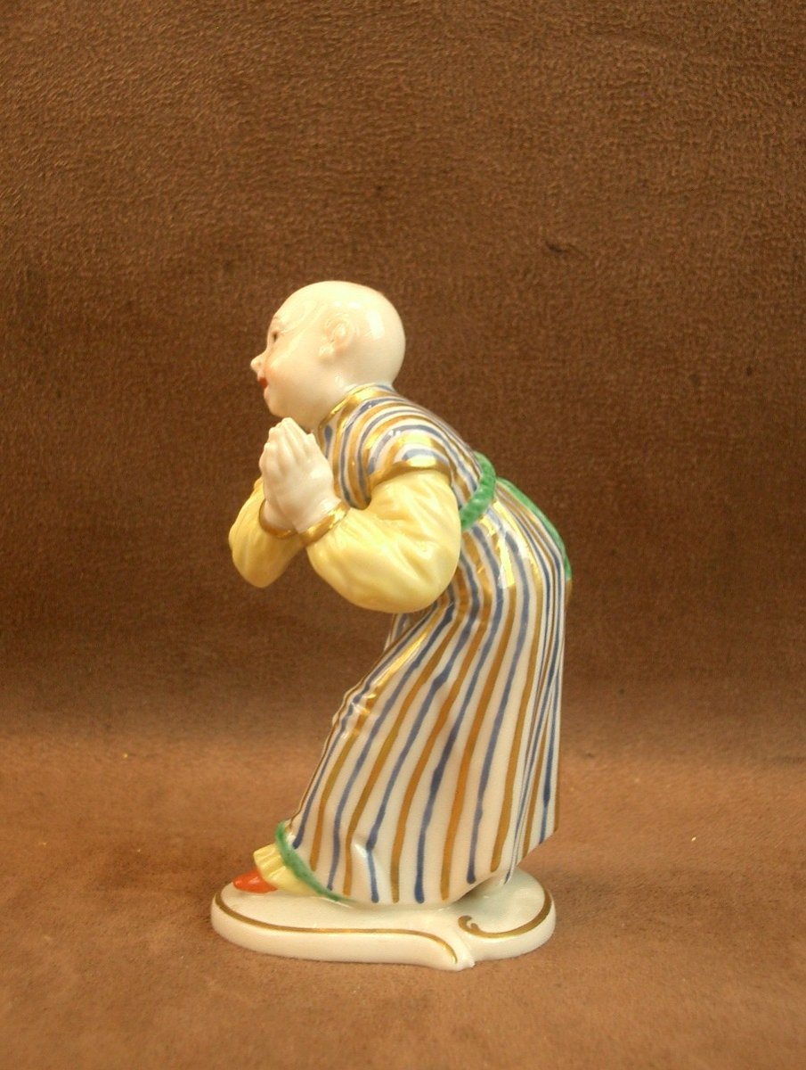Chinese Character Subject In Nymphenburg Porcelain-photo-2