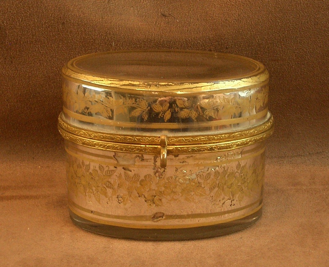 19th Century Gold Decorated Eglomisé Glass Box-photo-1