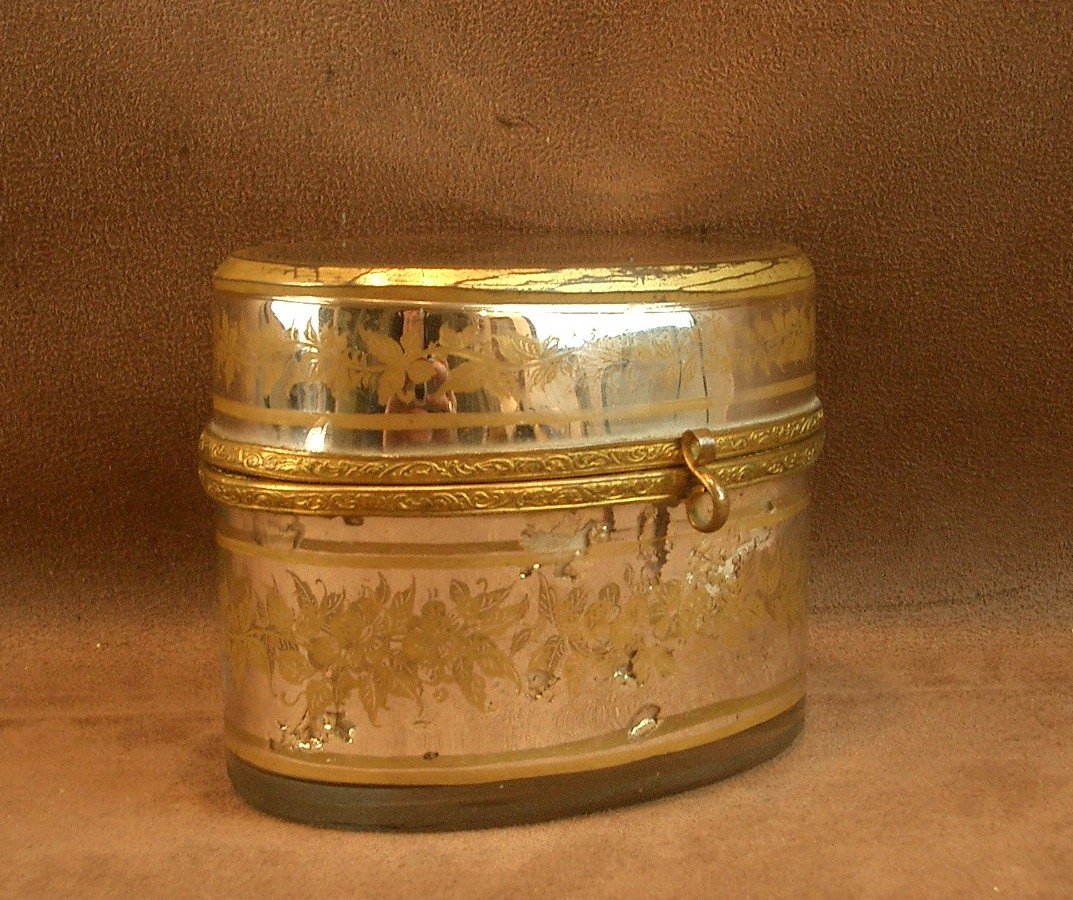 19th Century Gold Decorated Eglomisé Glass Box-photo-2