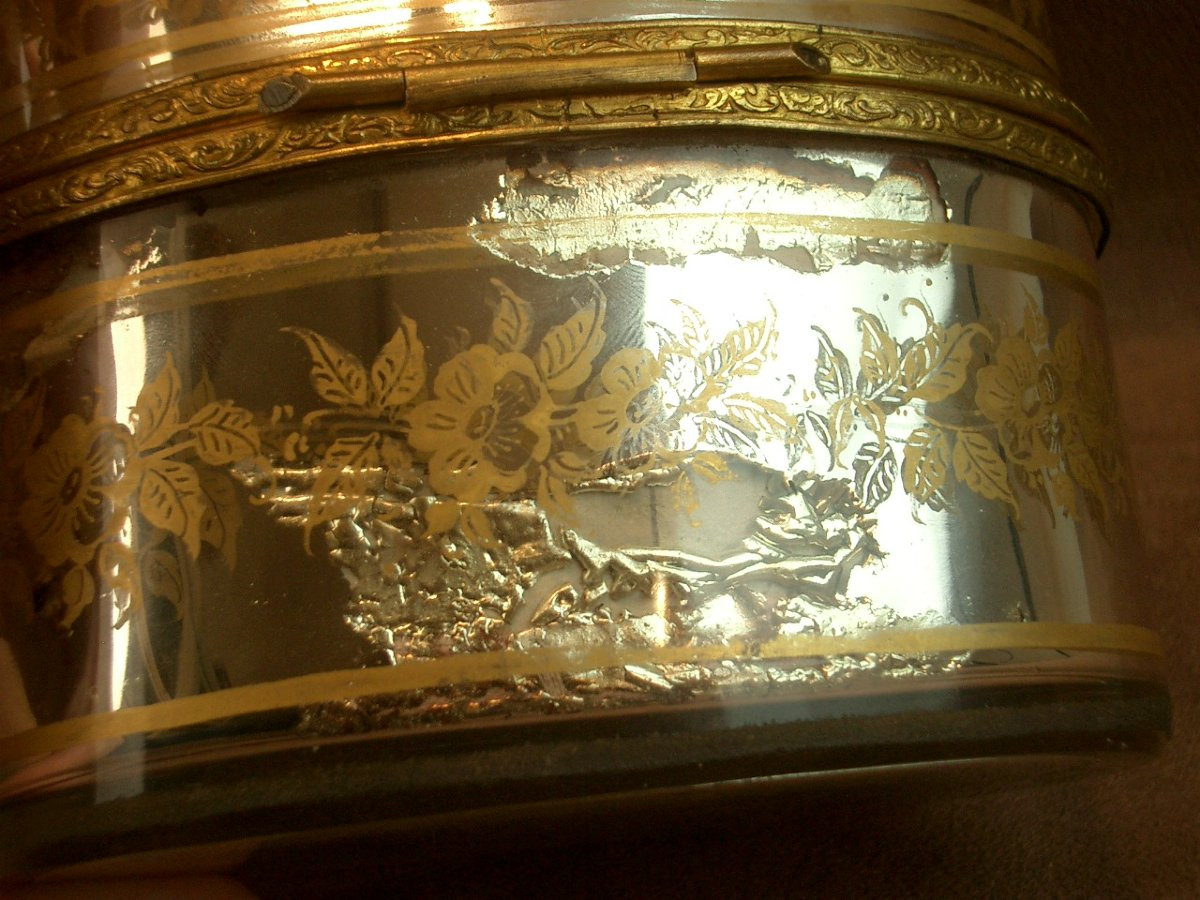19th Century Gold Decorated Eglomisé Glass Box-photo-7