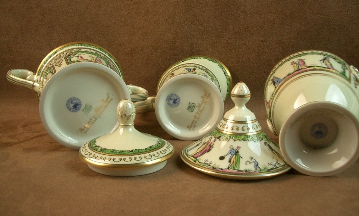 Partie De Service à Café En Porcelaine De Limoges Raynaud , Promenade Au Palais Royal-photo-7