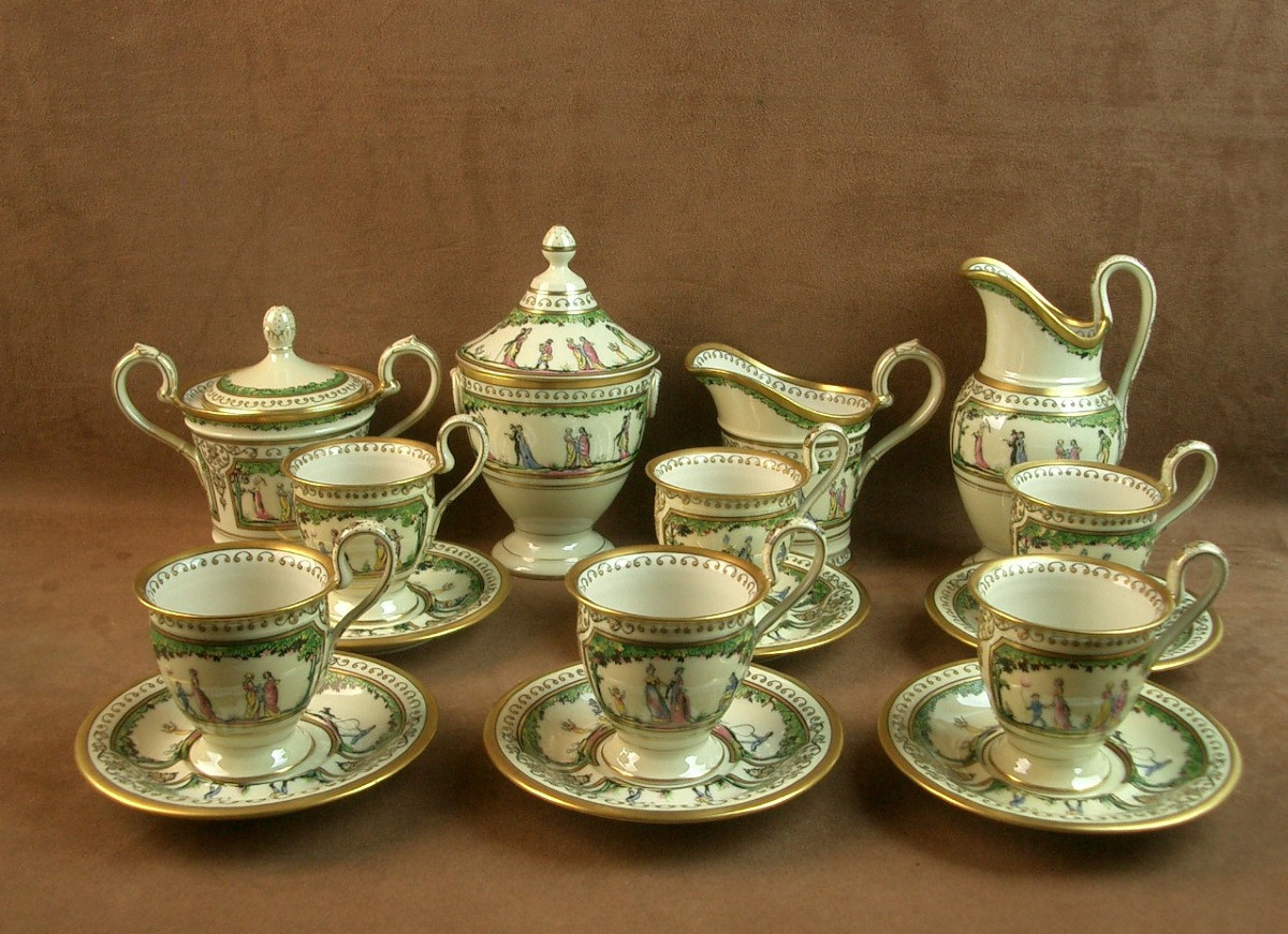 Partie De Service à Café En Porcelaine De Limoges Raynaud , Promenade Au Palais Royal