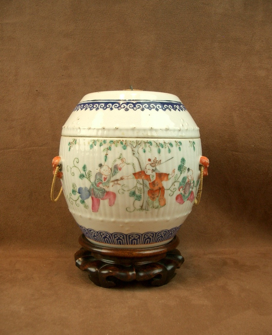 Antique Chinese Porcelain Covered Pot