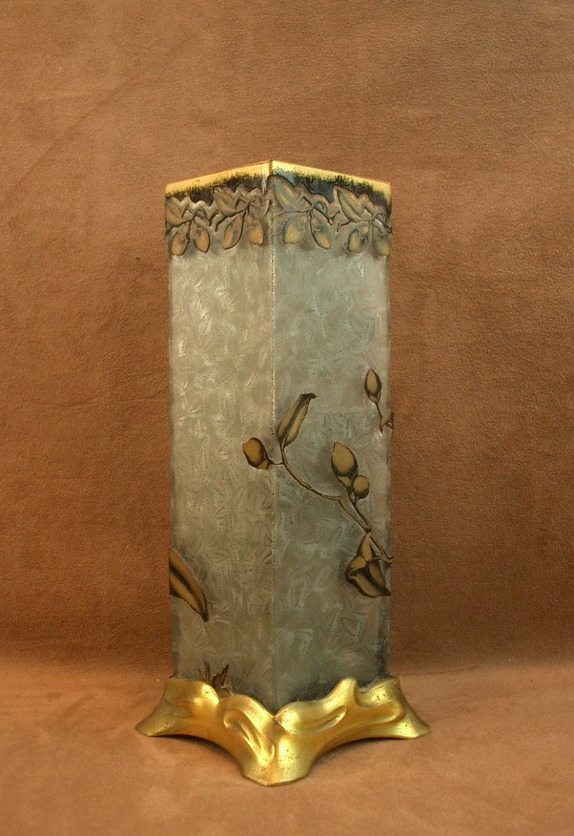 Baccarat Art Nouveau Frosted Glass Vase With Acid-etched Floral Decoration-photo-3