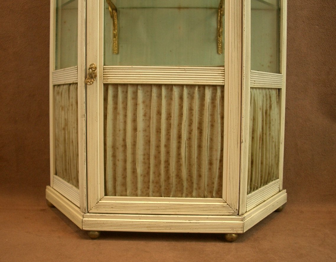 Vitrine miniature mobilier de poupée ancien en bois laqué-photo-3
