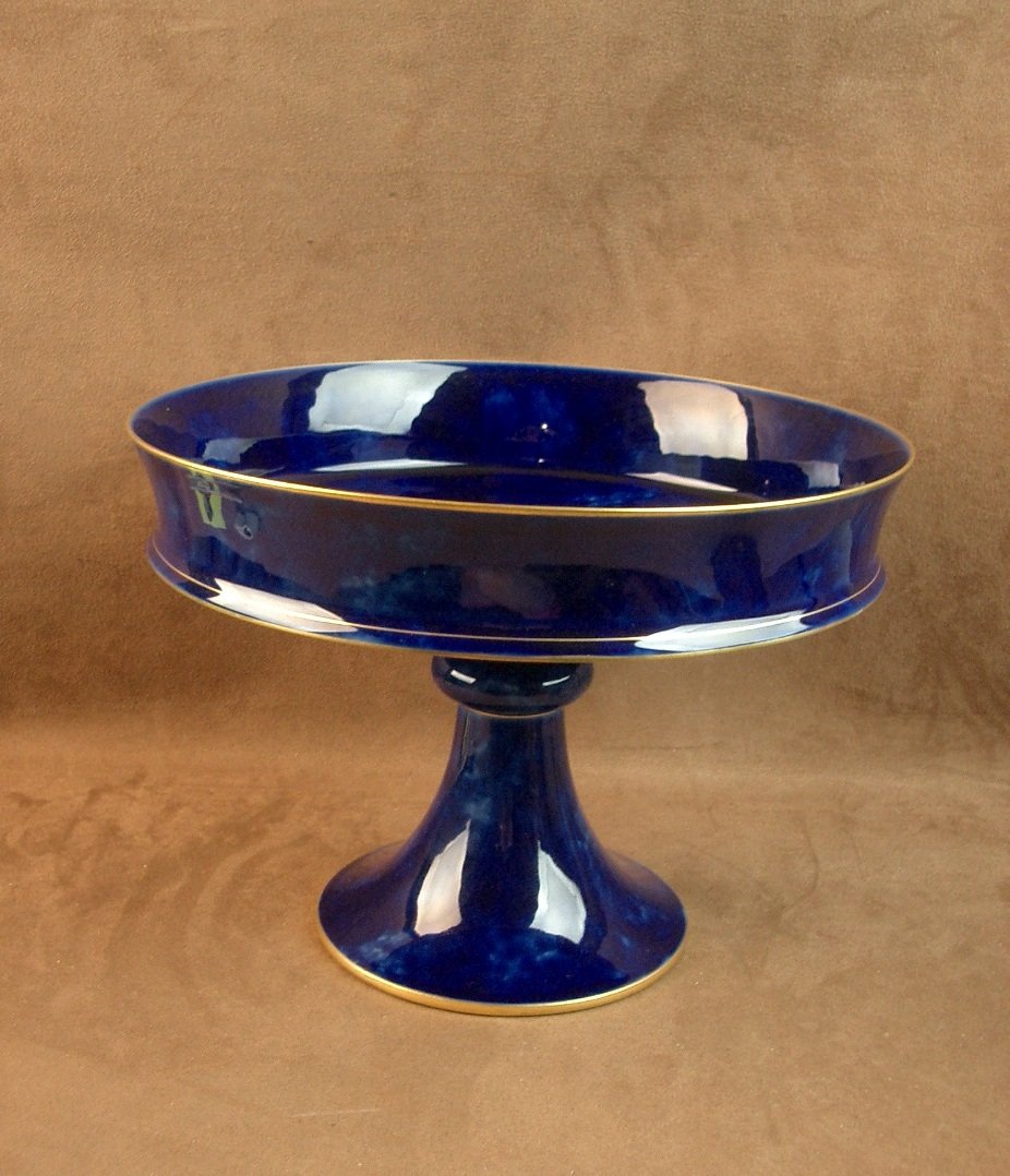 Importante coupe sur pied en porcelaine de Sèvres , Bleu de four nuagé fin du XIXe siècle -photo-3