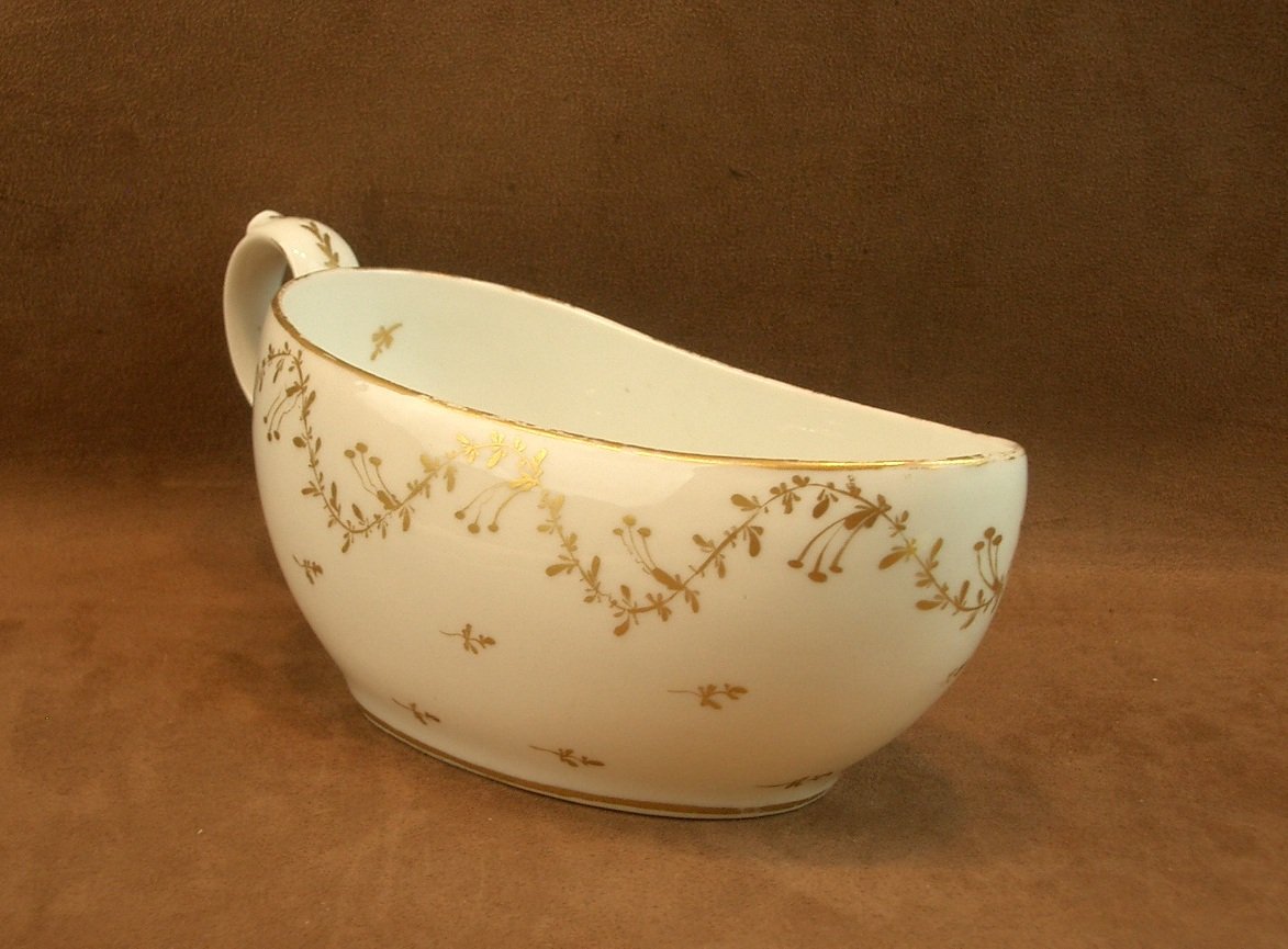 Antique Bourdaloue Porcelain Decorated With Gold Flowers, Early 19th Century -photo-4