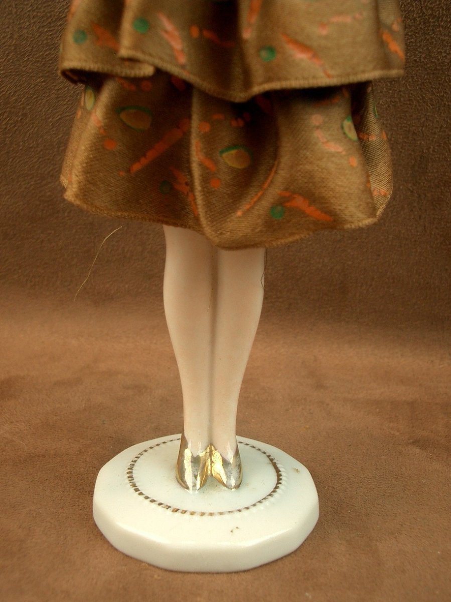 Figurine Art Deco Garçonne en porcelaine -photo-5