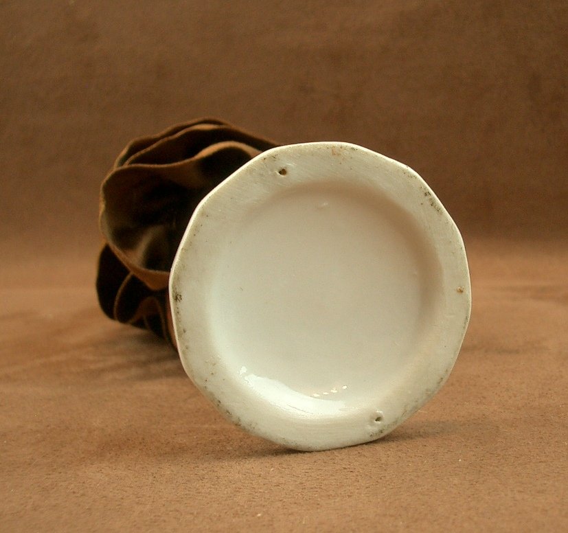 Figurine Art Deco Garçonne en porcelaine -photo-7