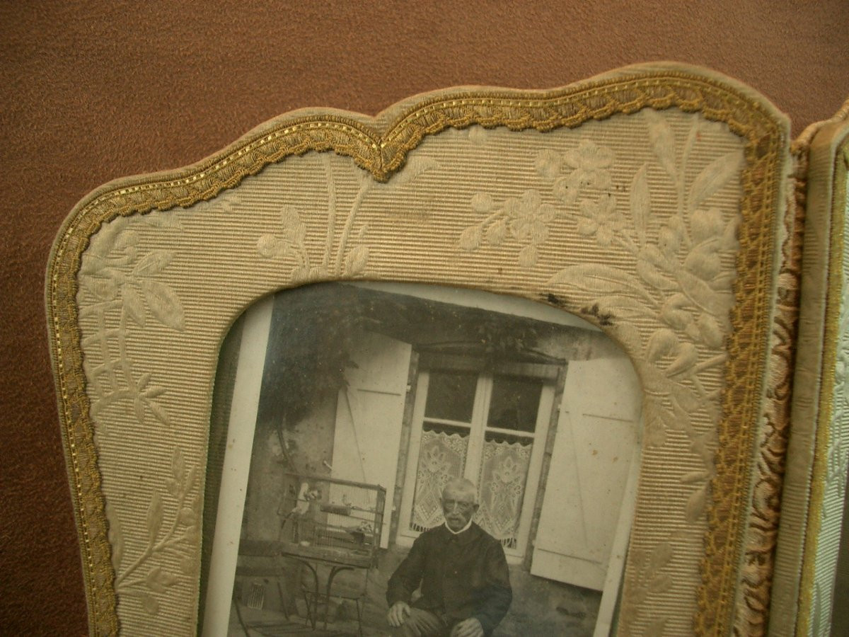 Bel ancien petit Paravent en tissu formant porte-photo -photo-2