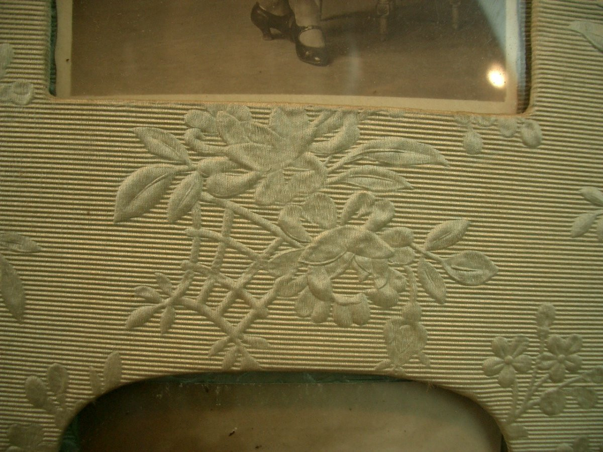 Bel ancien petit Paravent en tissu formant porte-photo -photo-7