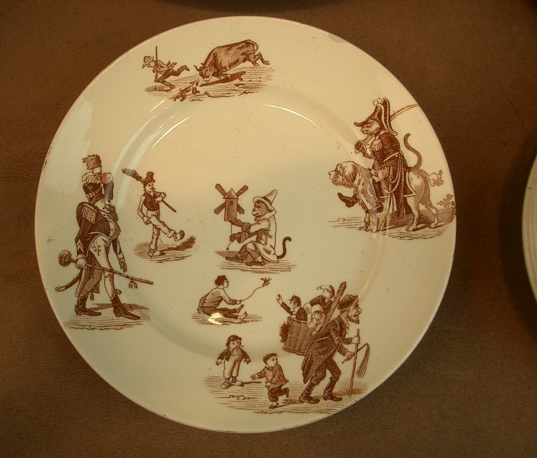 Partie de Dinette en faience de Luneville décor humoristique Granville -photo-3