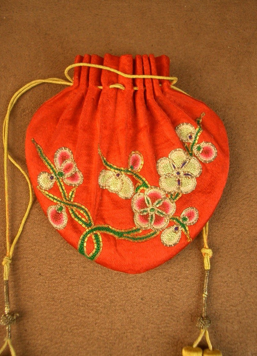 Embroidered Silk Hebao Purse, 19th Century China -photo-2