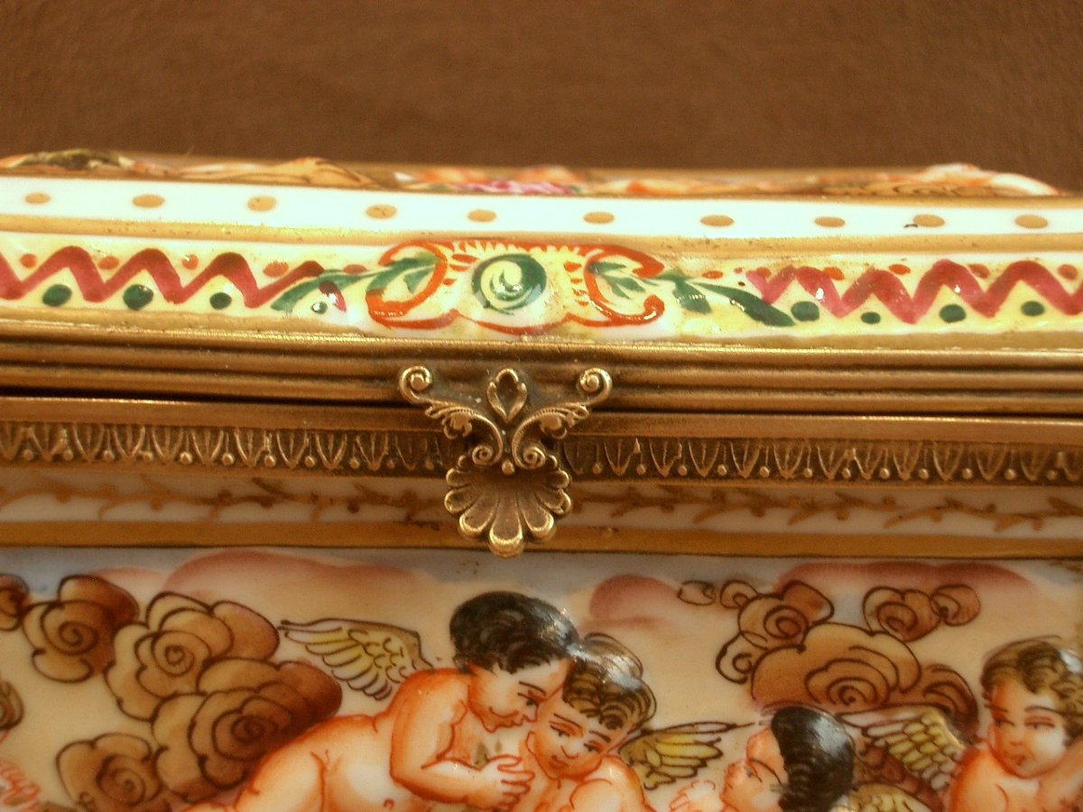 Coffret en porcelaine de Capodimonte-photo-4