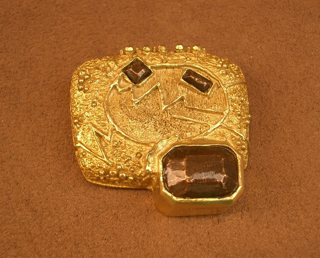 Modernist Brooch In Gilt Metal, Signed Christian Lacroix