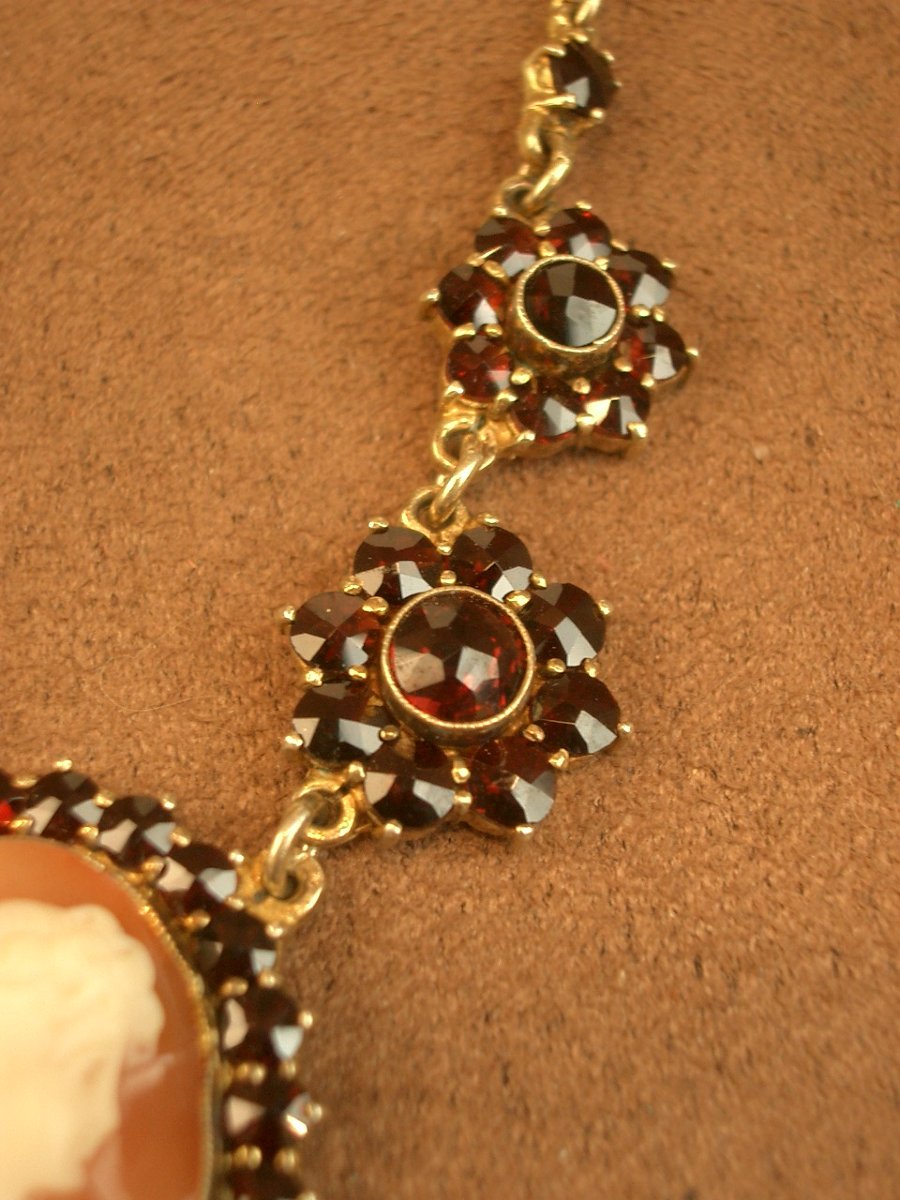 Antique Vermeil Necklace With Bohemian Garnets And A Shell Cameo -photo-1