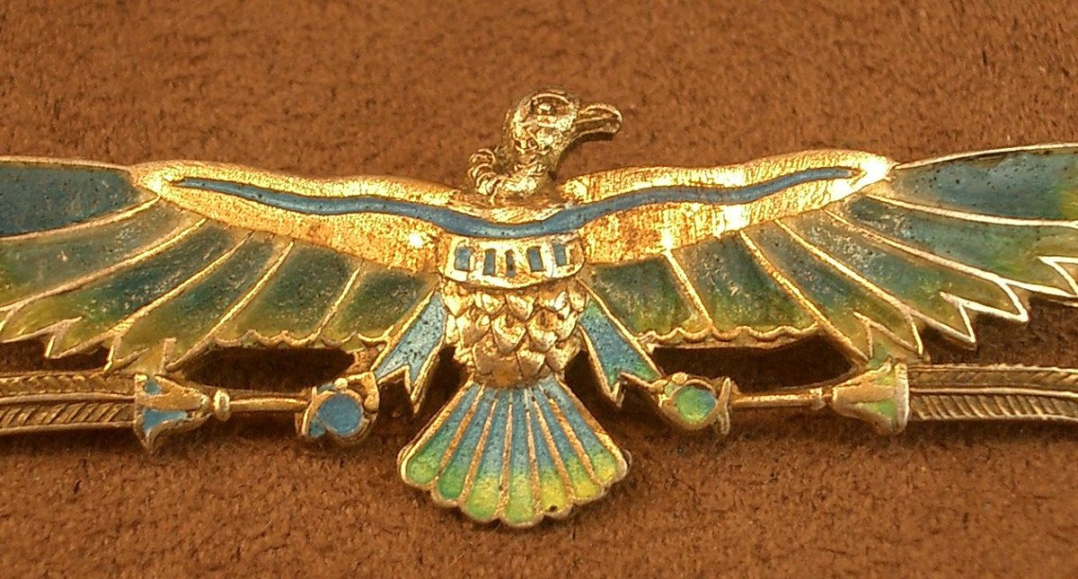 Art Nouveau Brooch In Vermeil And Plique-à-jour Enamel With An Egyptian Revival Eagle Design -photo-2