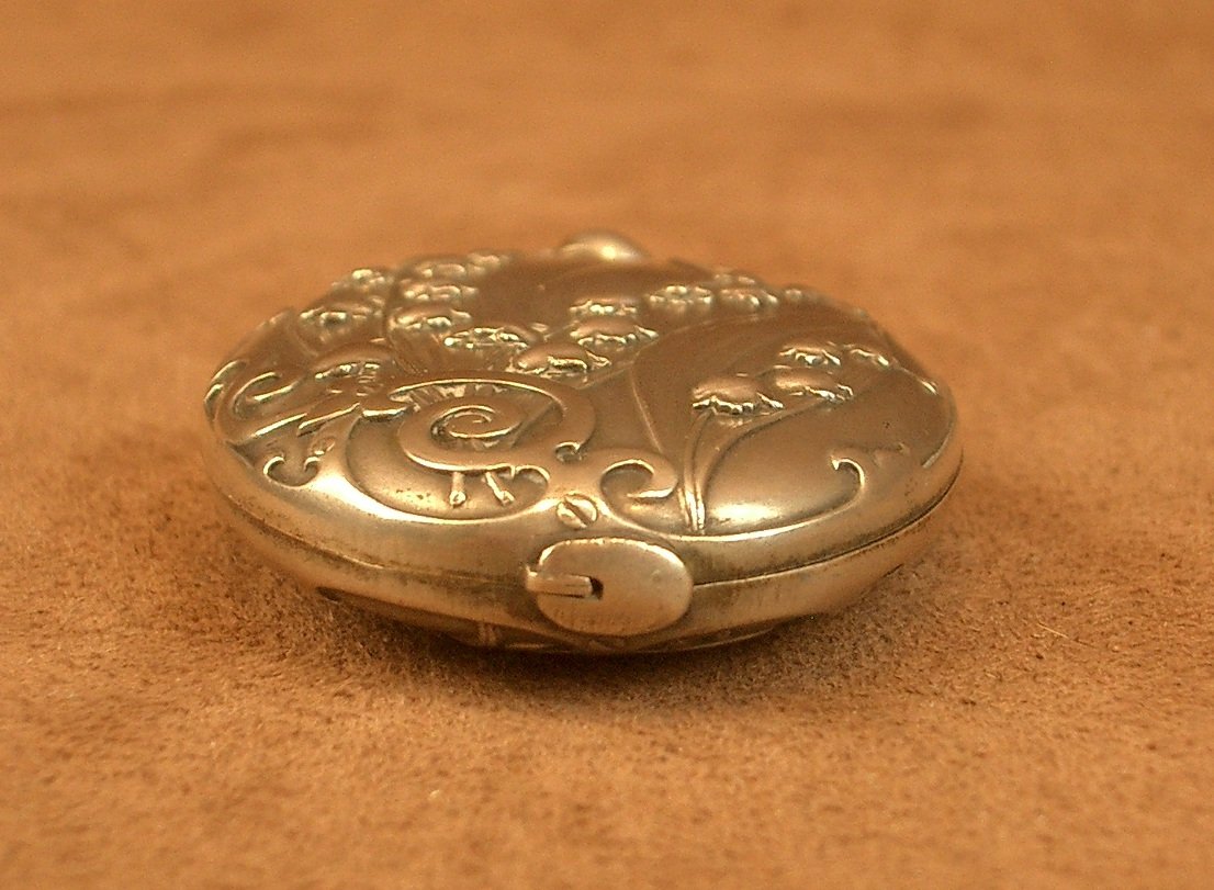 Miroir de poche ou de châtelaine en argent massif Art Nouveau décor muguet -photo-5