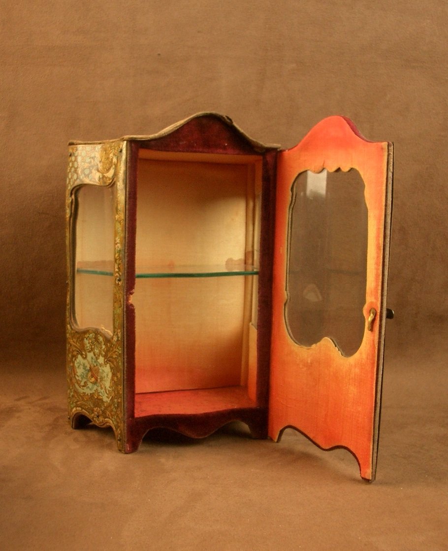 Vitrine miniature , armoire galbée mobilier de poupée Style Louis XV -photo-4