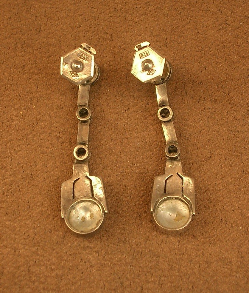 Pair Of Art Deco Silver Drop Earrings With Pearls And Marcasite -photo-4