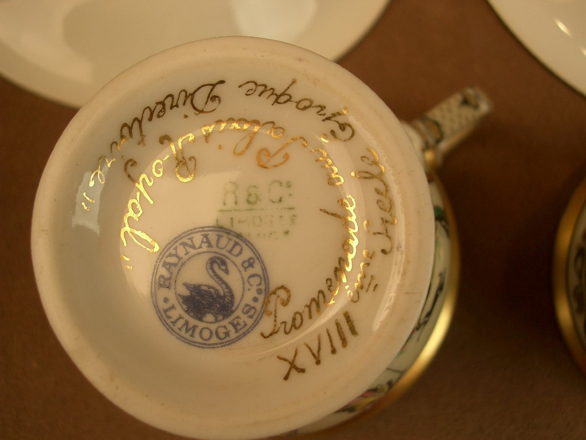 Deux tasses à café en porcelaine de Limoges, Raynaud, Promenade Au Palais Royal -photo-8