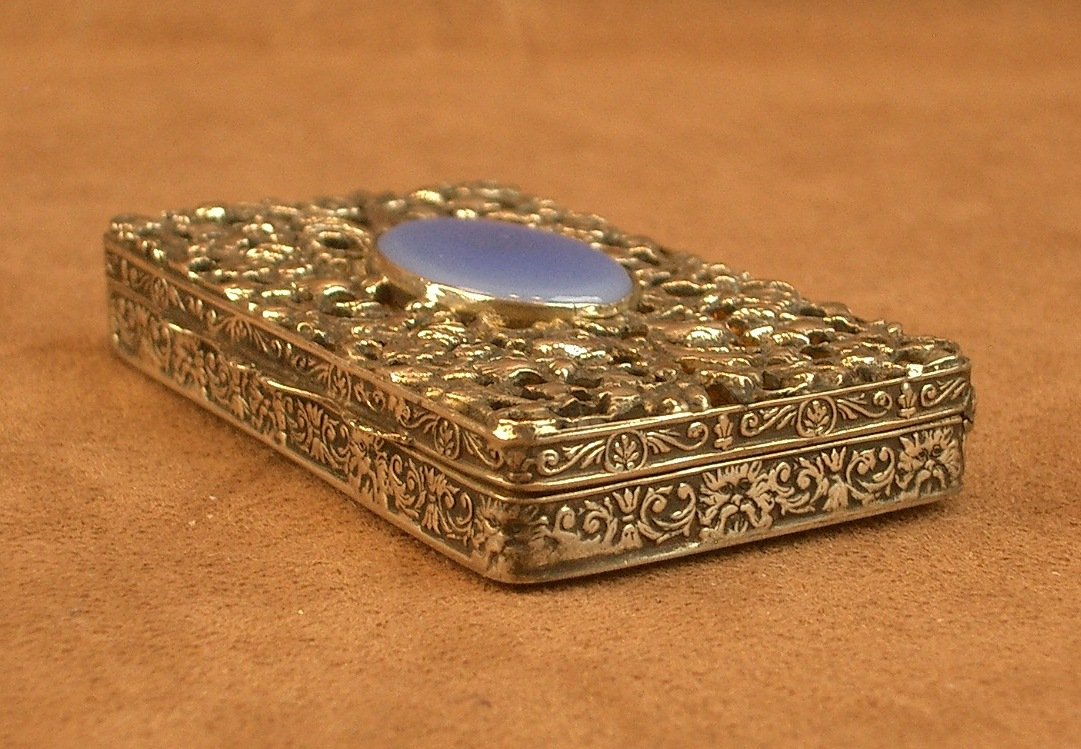 Boite ancienne en argent massif ajouré et pierre bleue-photo-3
