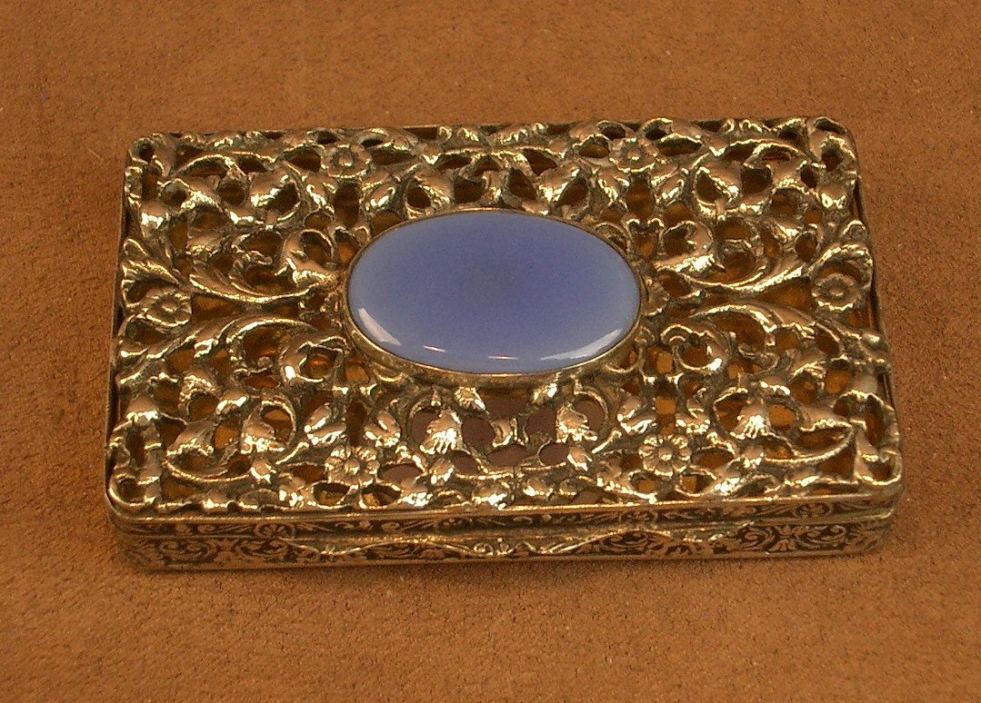 Boite ancienne en argent massif ajouré et pierre bleue-photo-8