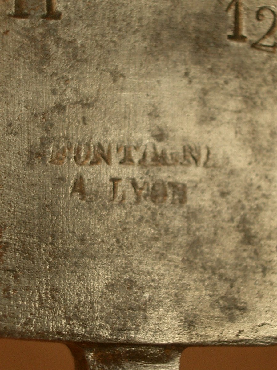 Lot d'outils anciens de bijoutier dont 5 enclumes XIXe siècle -photo-4