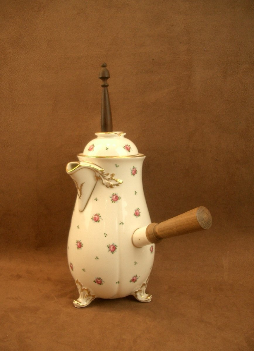 Porcelain Chocolate Pot Decorated With Scattered Roses, Signed Henri Schmitt Vittel-photo-2