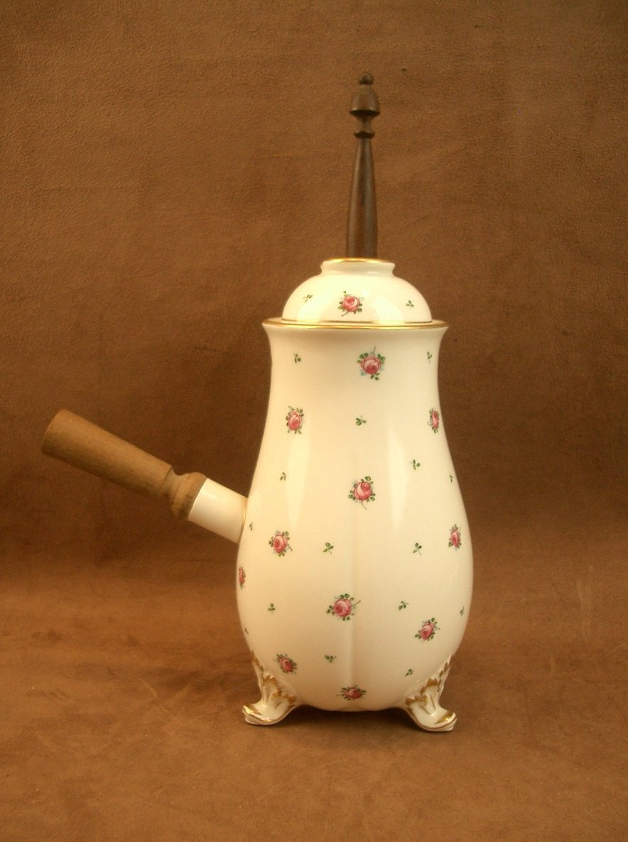 Porcelain Chocolate Pot Decorated With Scattered Roses, Signed Henri Schmitt Vittel-photo-3