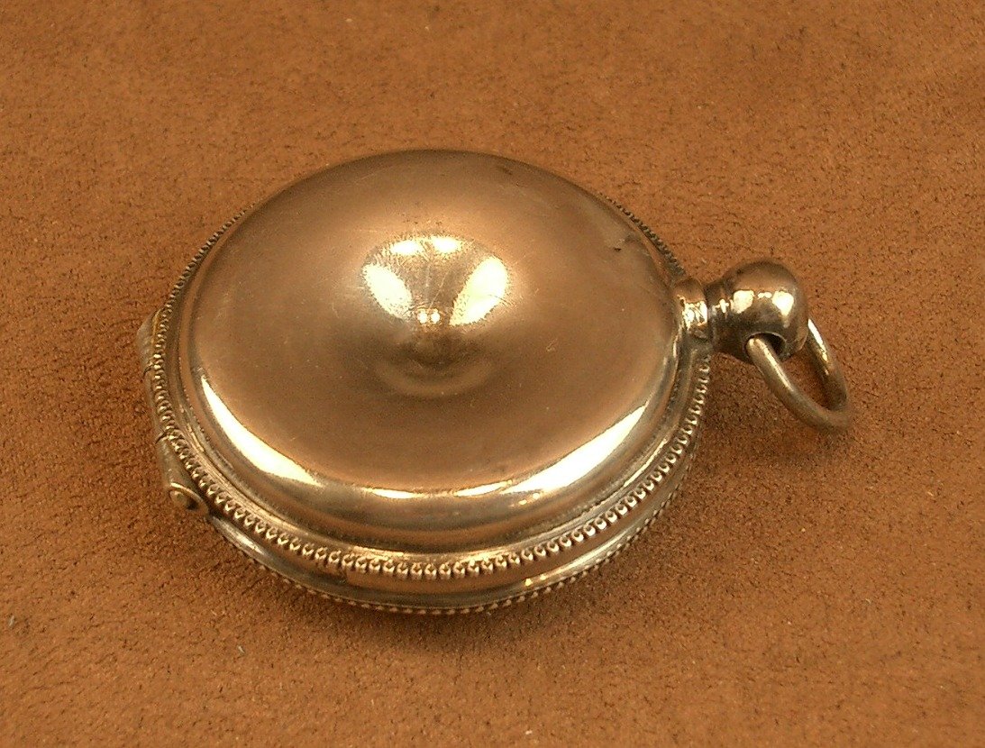 Boite à hostie en argent massif poinçon Minerve -photo-2