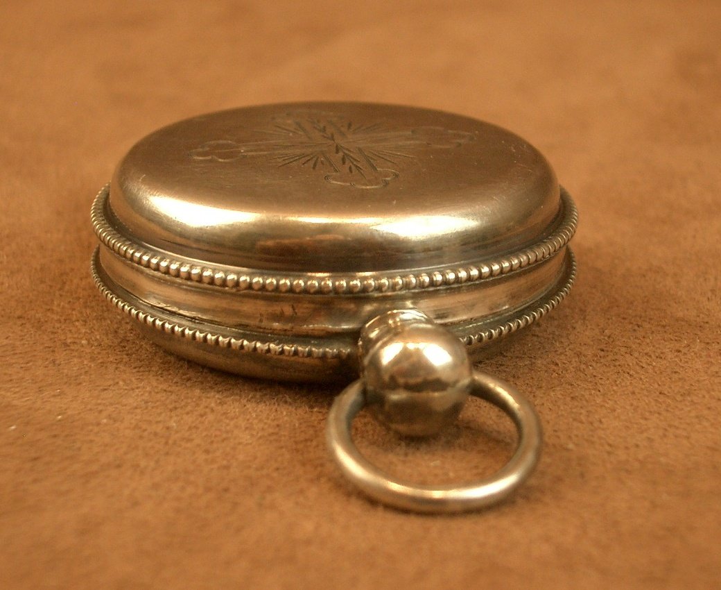 Boite à hostie en argent massif poinçon Minerve -photo-7