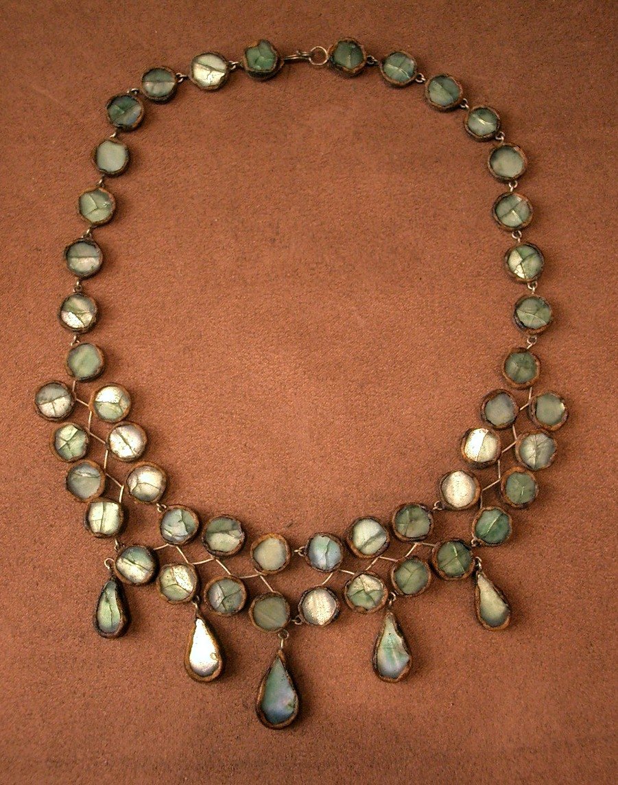 Line Vautrin (1913-1997) , Collier double rang en talosel et miroir-photo-3