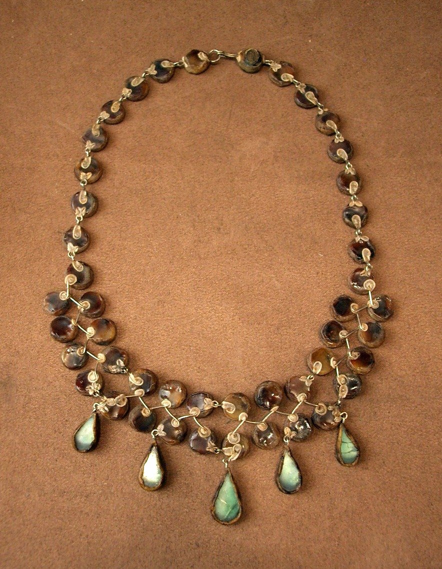 Line Vautrin (1913-1997) , Collier double rang en talosel et miroir-photo-5