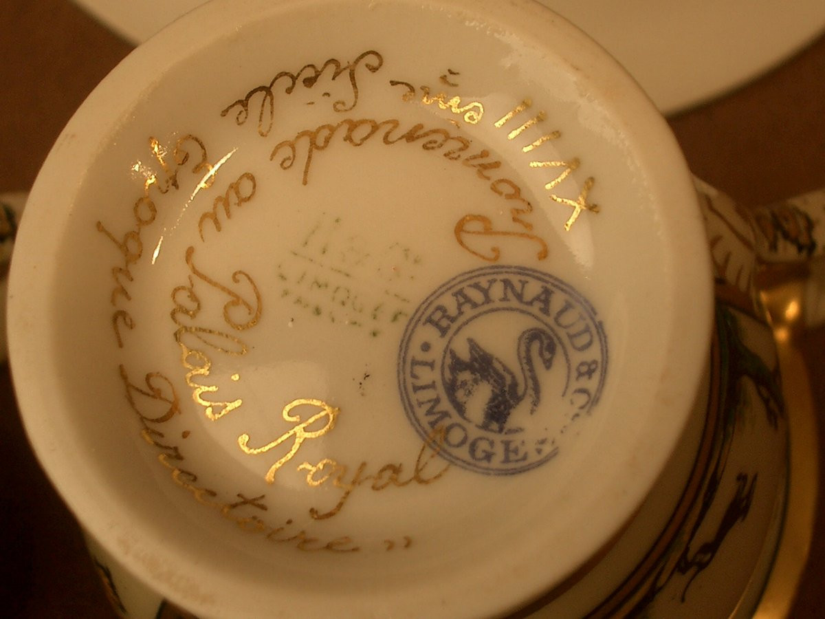 Two Limoges Porcelain Coffee Cups, Raynaud, Promenade Au Palais Royal-photo-8