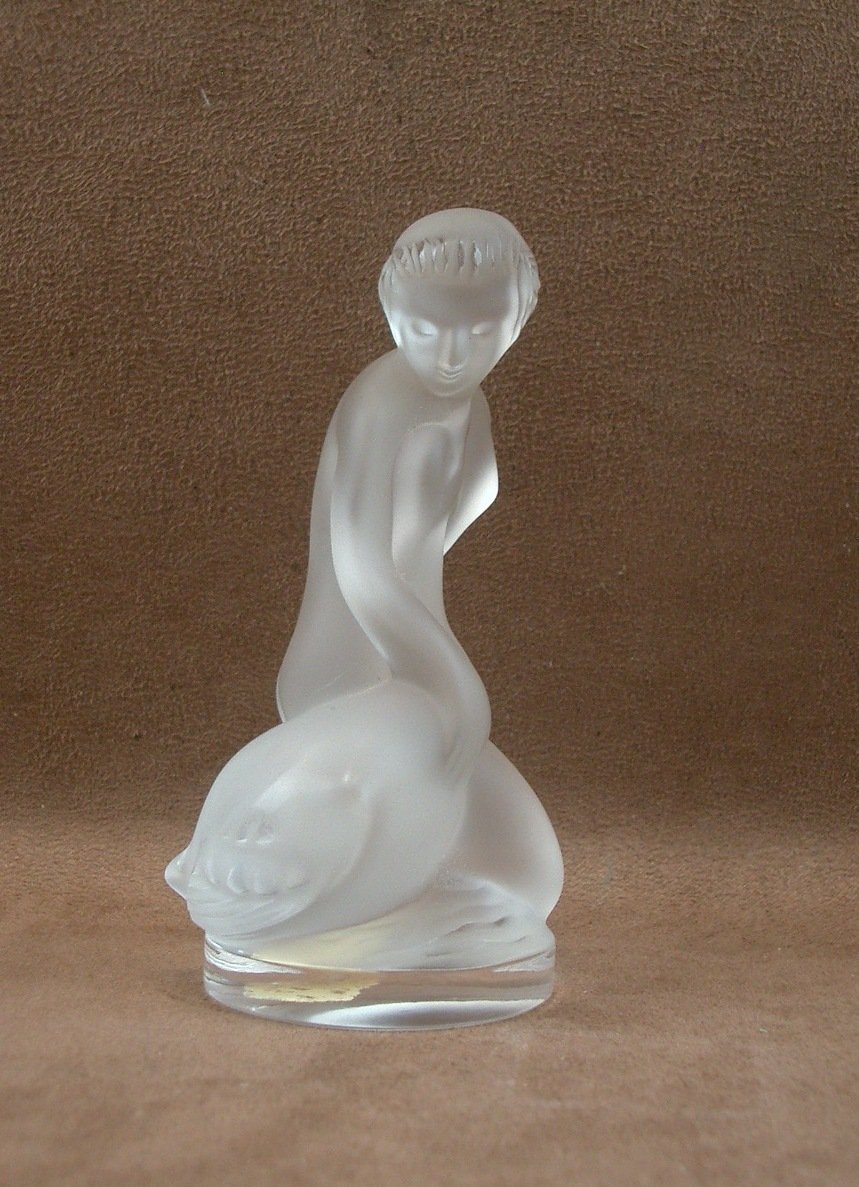 Statuette en cristal femme Léda et le Cygne signée Lalique -photo-3