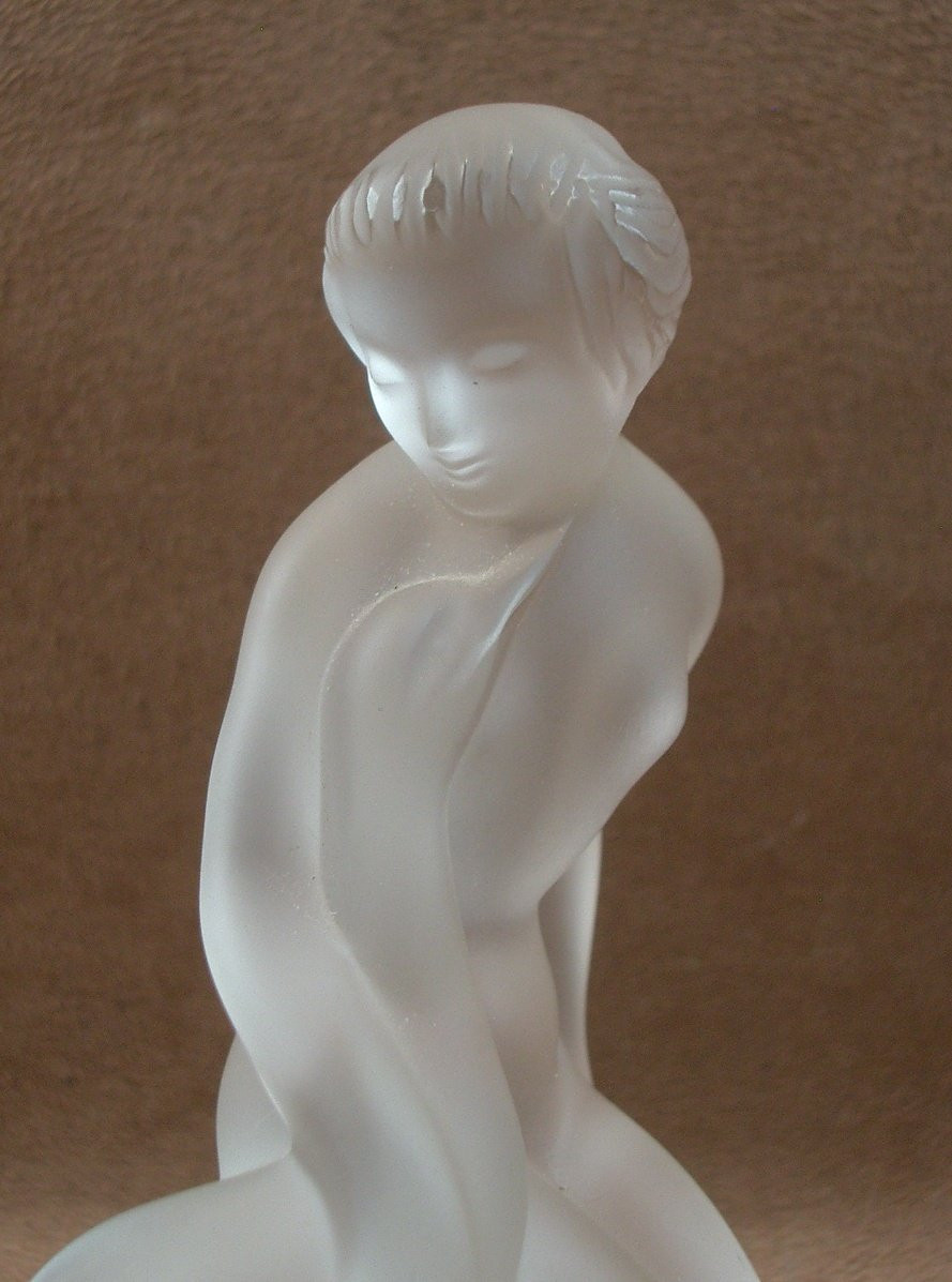 Statuette en cristal femme Léda et le Cygne signée Lalique -photo-6