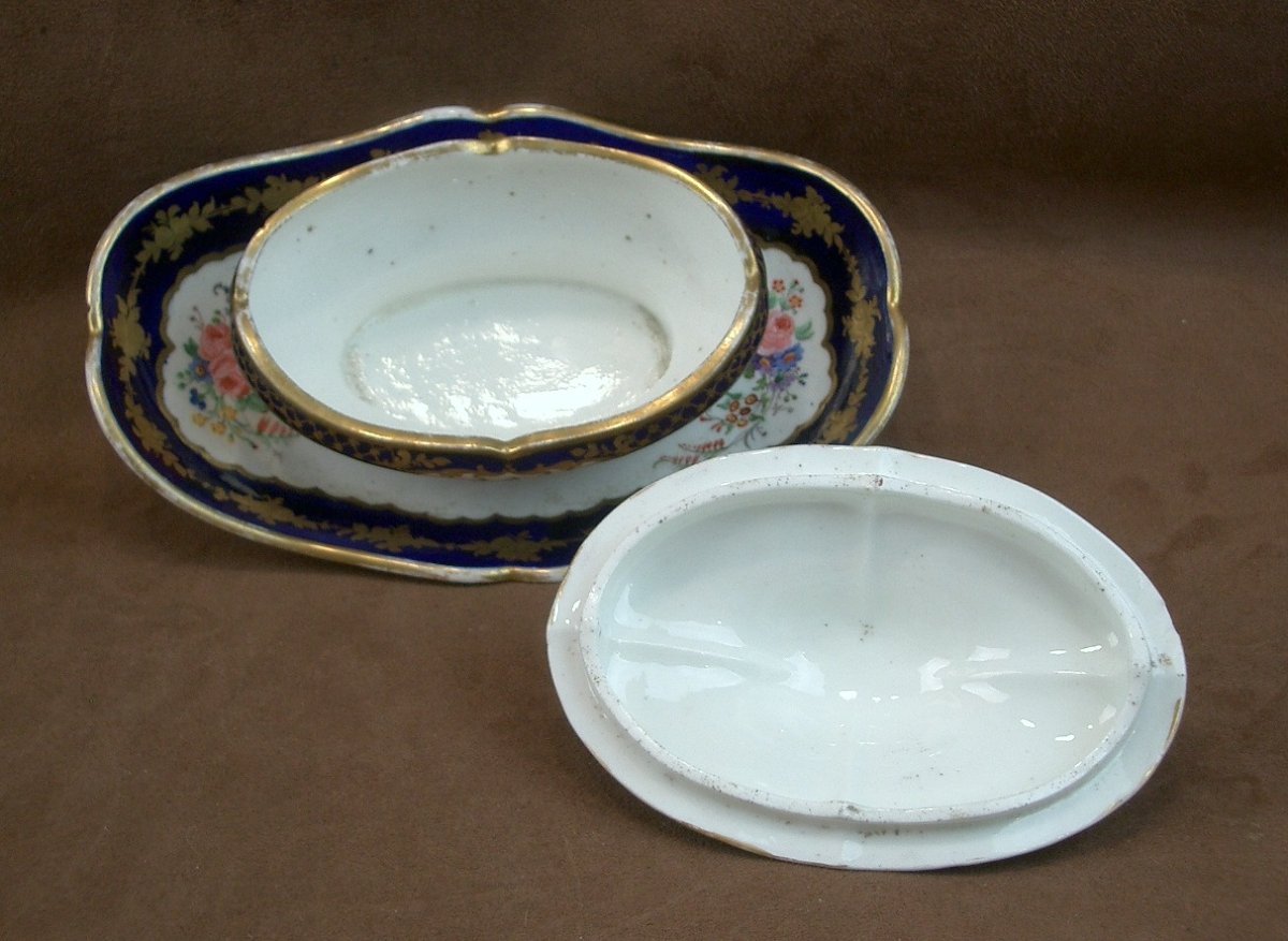 Sucrier dit "de Monsieur le premier" en Porcelaine de Sèvres XVIIIe siècle -photo-1