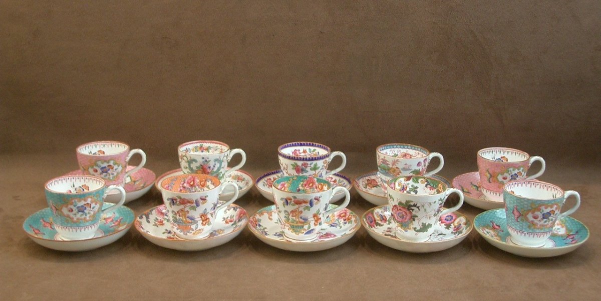 10 Cups Made Of English Porcelain (minton Or Cauldon)