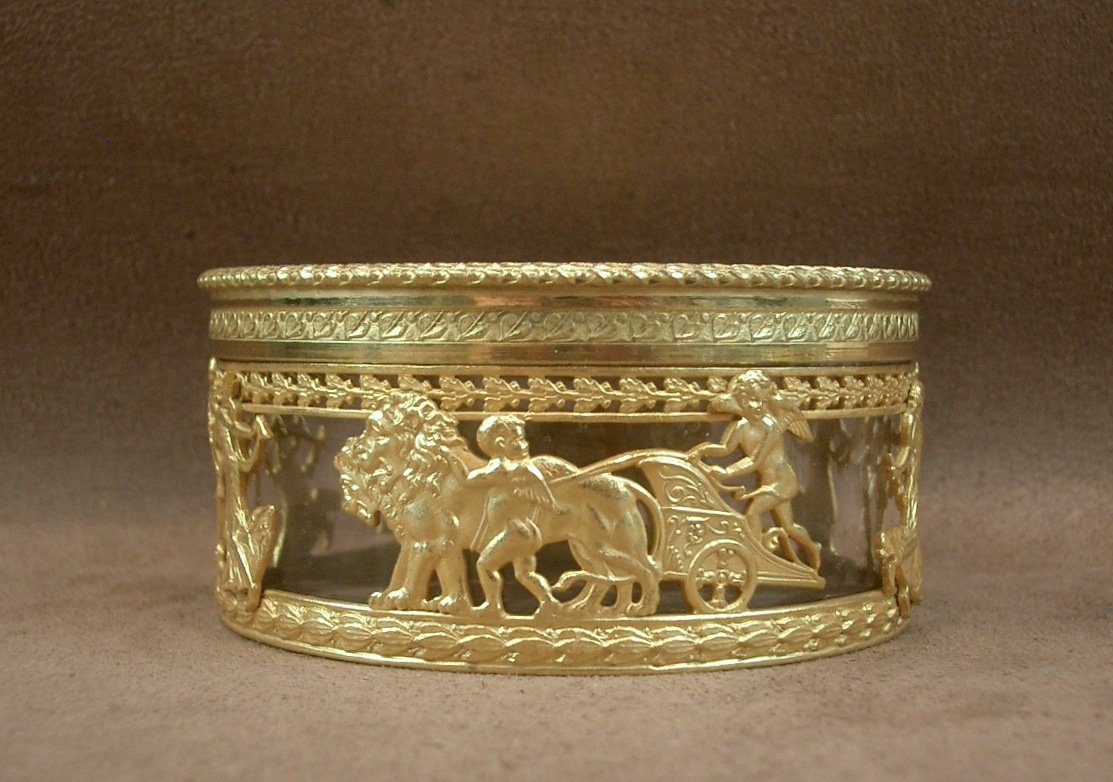 Boite ronde en cristal bronze et laiton doré XIXe siècle -photo-3