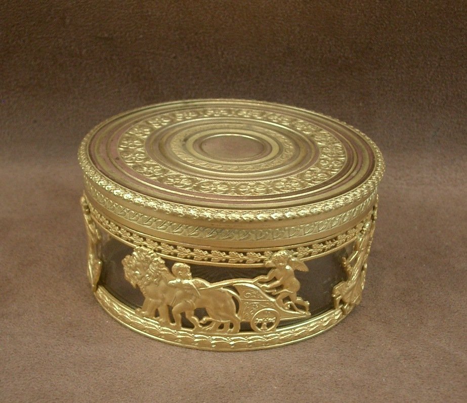 Boite ronde en cristal bronze et laiton doré XIXe siècle -photo-8