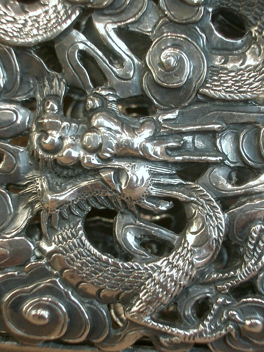 Solid Silver Cigarette Case With Dragon Design From China -photo-2