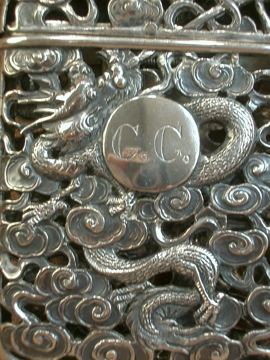 Solid Silver Cigarette Case With Dragon Design From China -photo-3