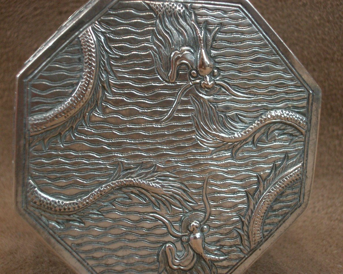 Octagonal Solid Silver Box With Dragon Design, China-photo-3