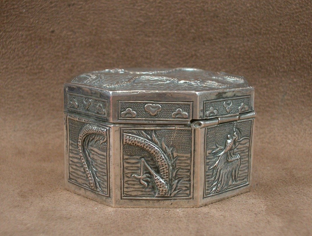 Octagonal Solid Silver Box With Dragon Design, China-photo-2