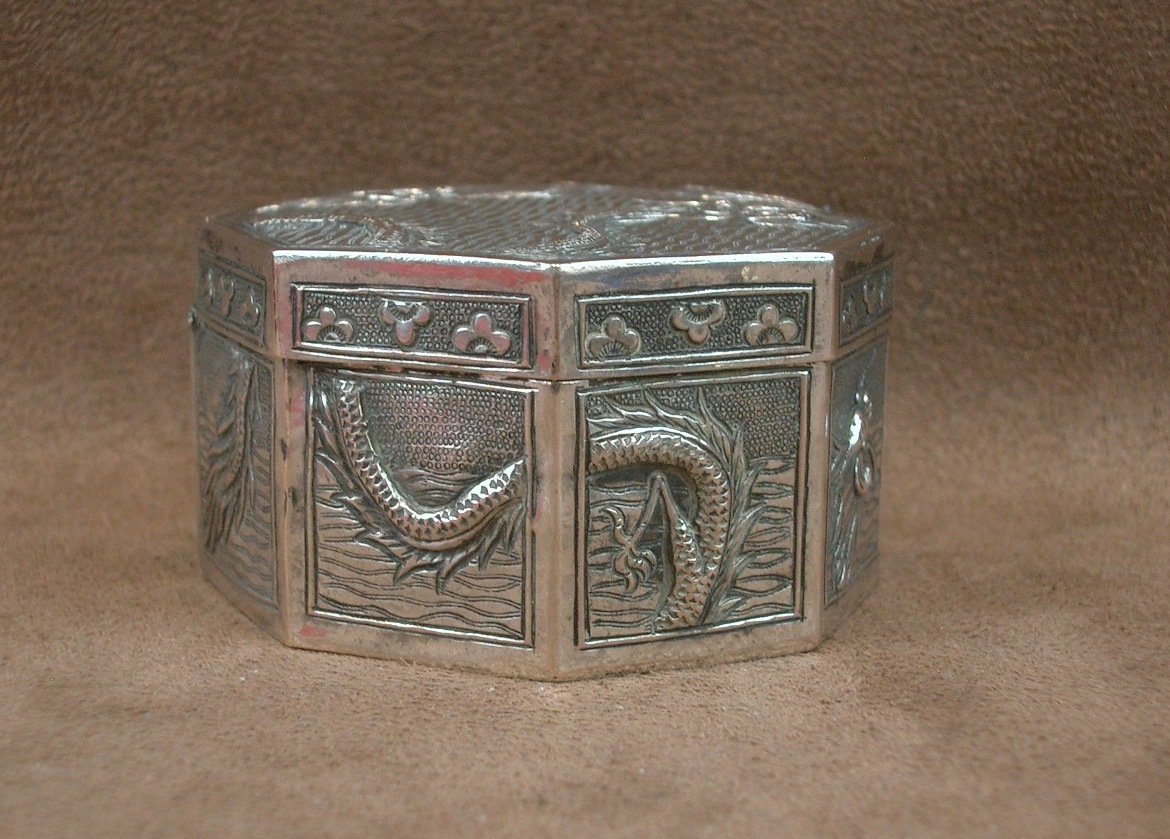 Octagonal Solid Silver Box With Dragon Design, China-photo-4